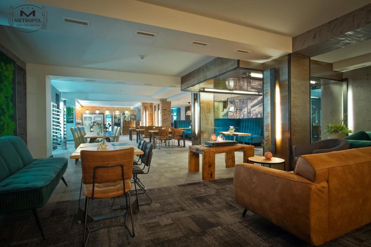 Metropol Hotel Śrem Kültér fotó