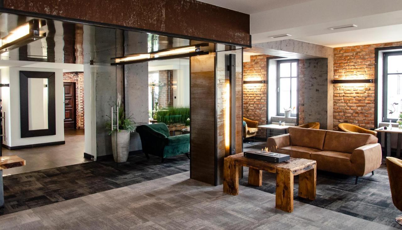 Metropol Hotel Śrem Kültér fotó