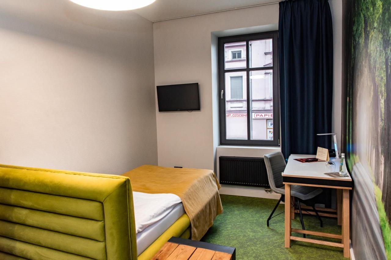 Metropol Hotel Śrem Kültér fotó